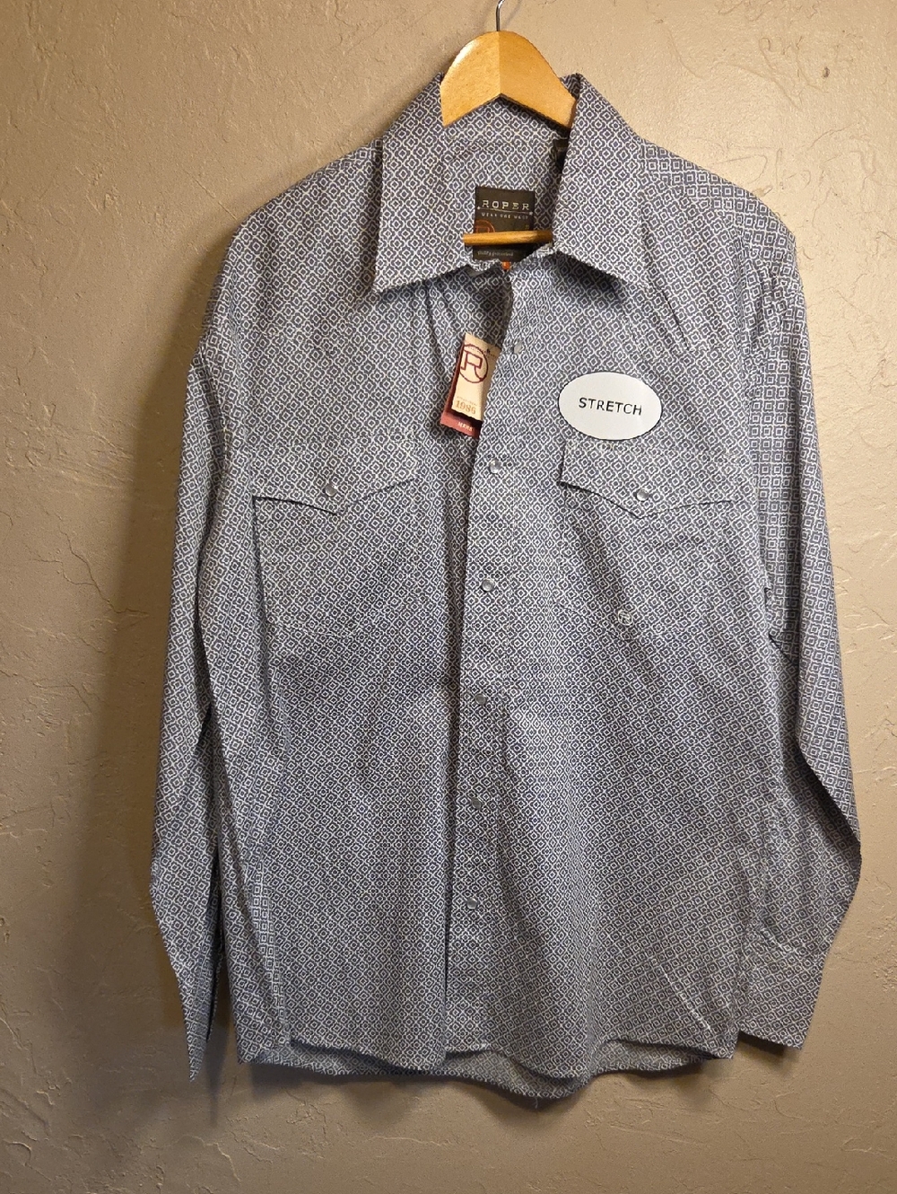 Roper Men's Navy and White Geometric Button-Down Shirt Size M